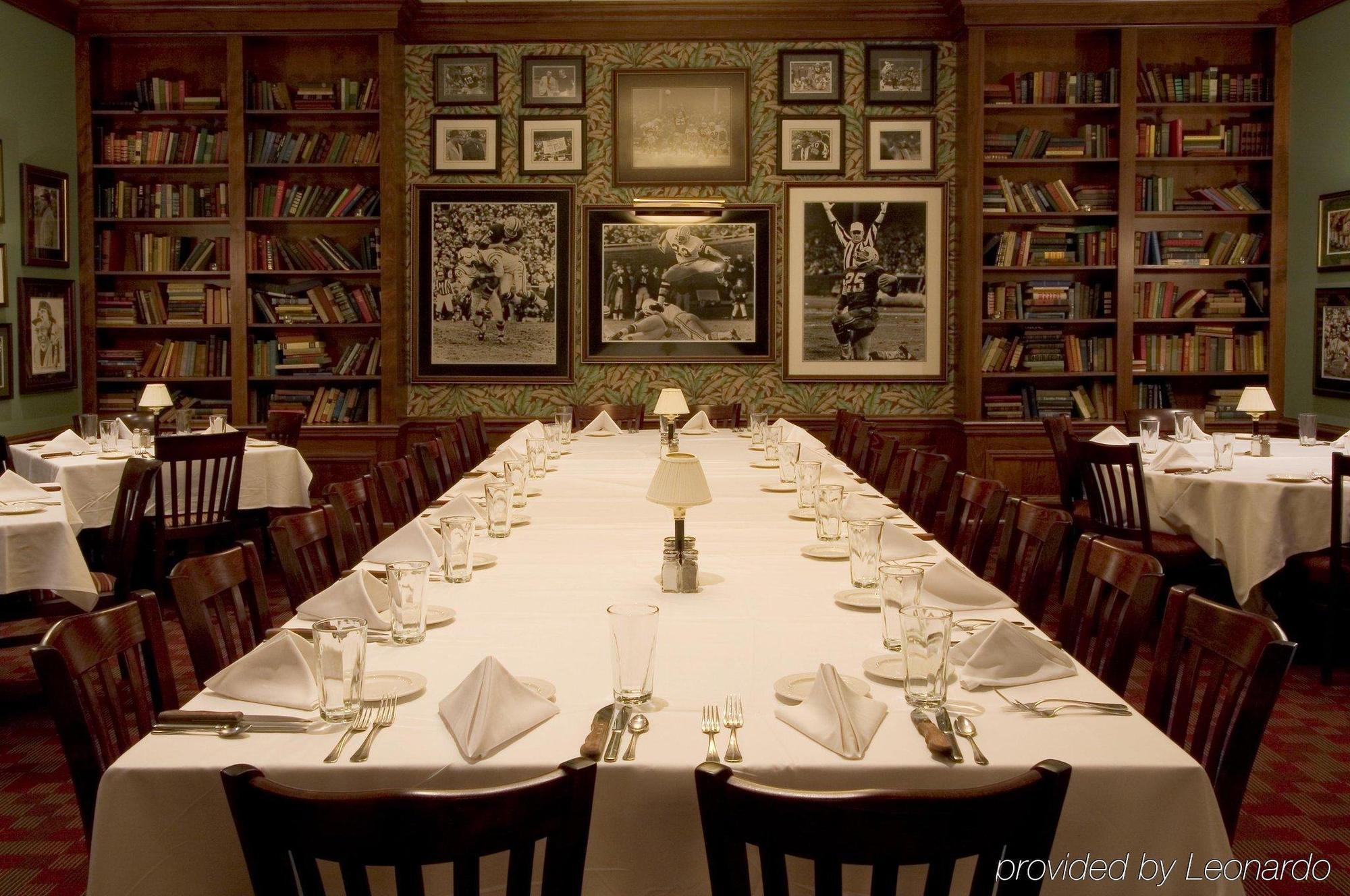 โรงแรมเรด ไลอ้อน เปเปอร์ แวลเลย์ แอพเพิลทัน ร้านอาหาร รูปภาพ
